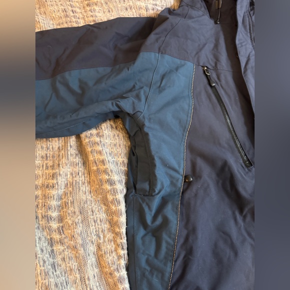 Eddie Bauer Weatheredge Waterproof Ski Jacket - Picture 2 of 5